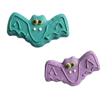 Load image into Gallery viewer, B&amp;R SPOOKY BAT DOG COOKIE ASSORTED EACH
