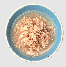 Load image into Gallery viewer, SNAPPY TOM ULTIMATES 85G CAT LEAN CHICKEN &amp; FISH IN BROTH

